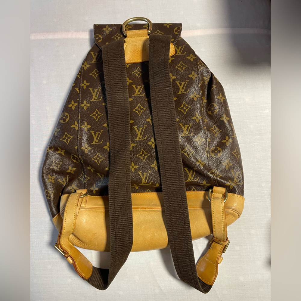 Louis Vuitton backpack - Picture 2 of 9